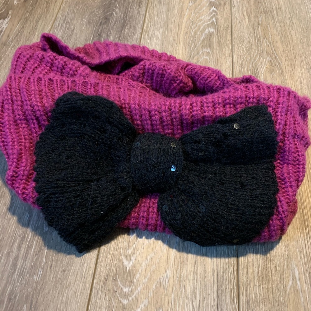 Betsey Johnson Bow Infinity Scarf